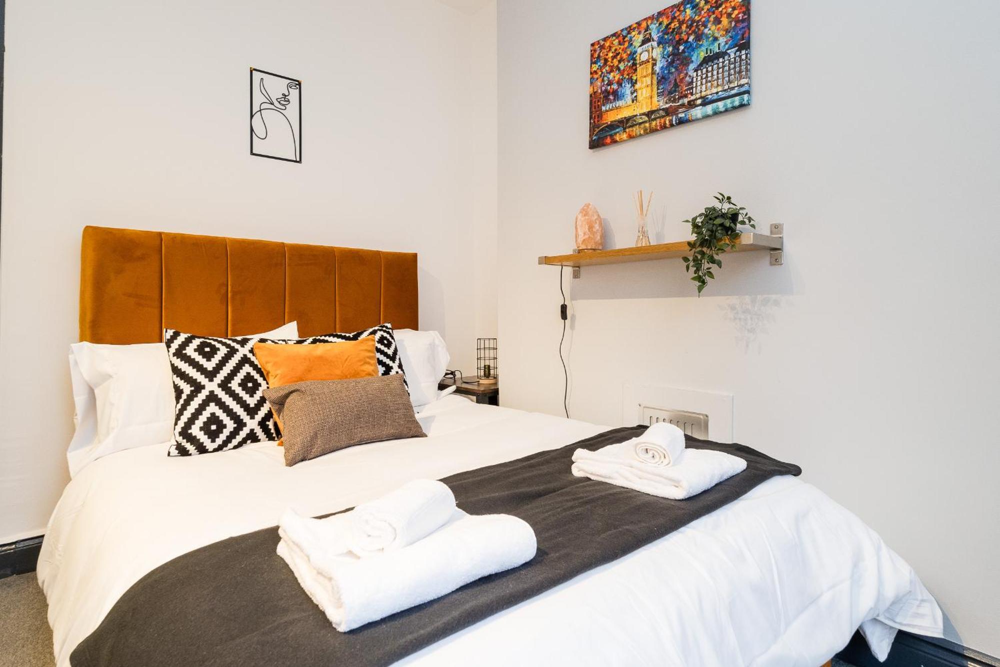 Spacious 6 Ensuite Bedroom House In Central Лондон Экстерьер фото