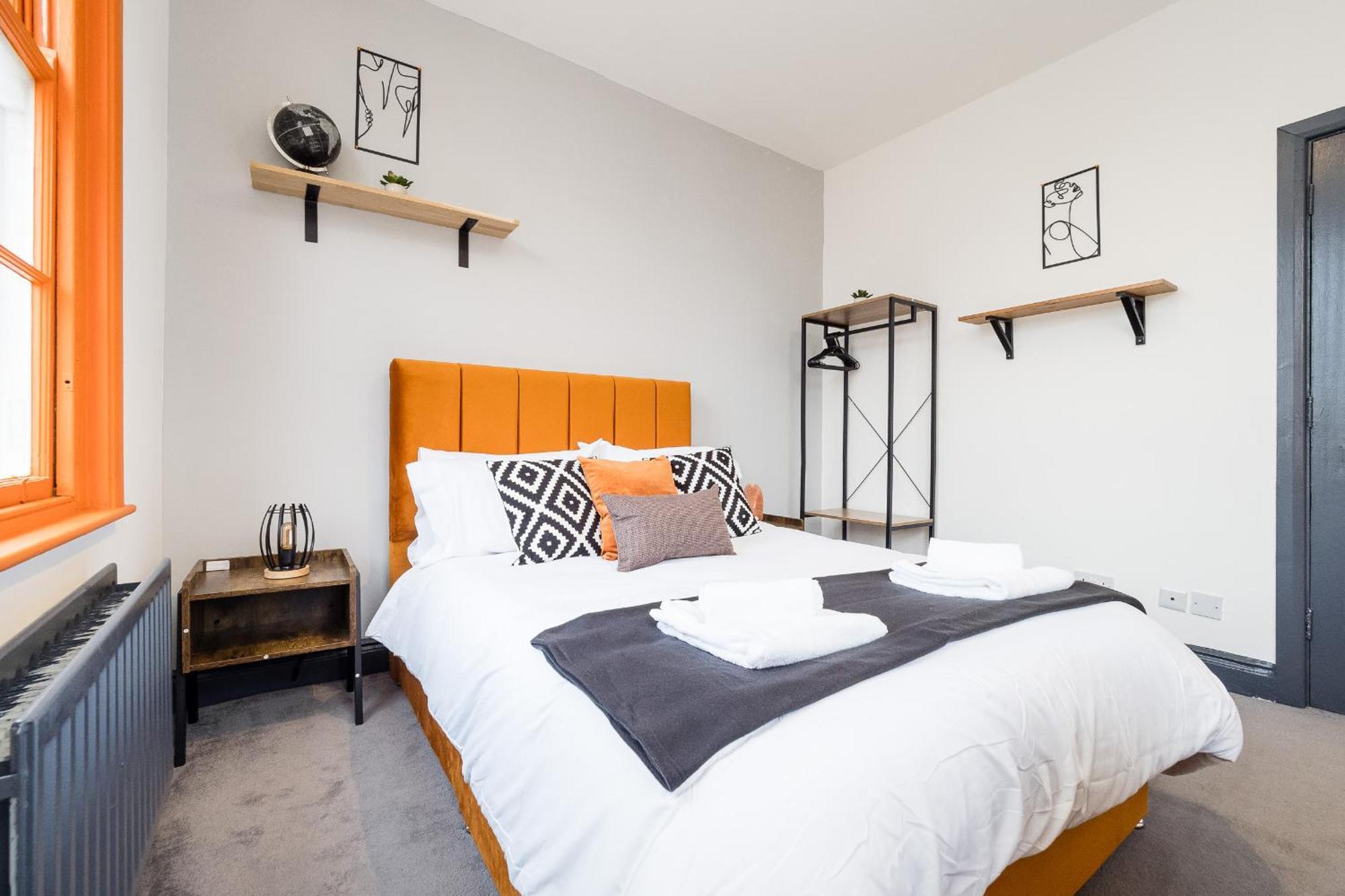 Spacious 6 Ensuite Bedroom House In Central Лондон Экстерьер фото