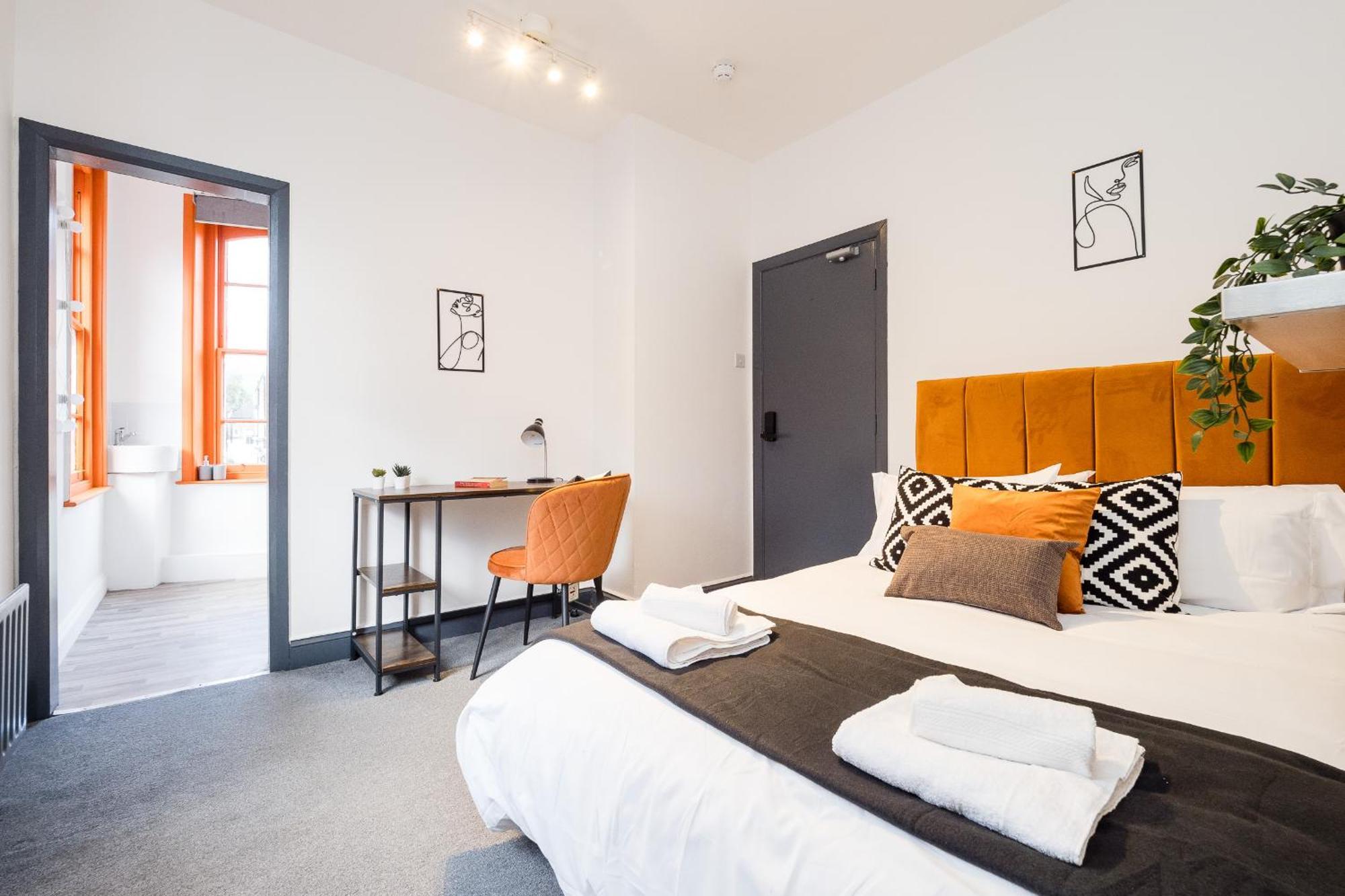 Spacious 6 Ensuite Bedroom House In Central Лондон Экстерьер фото