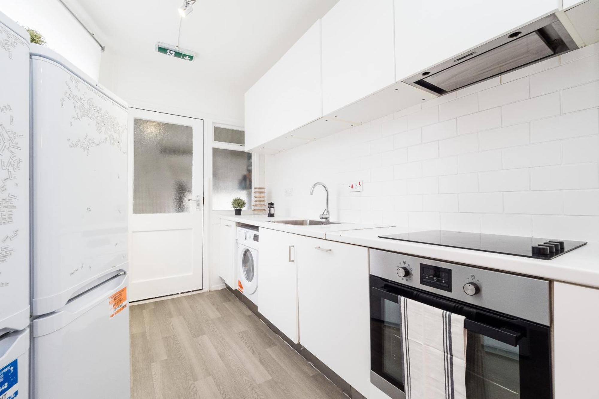 Spacious 6 Ensuite Bedroom House In Central Лондон Экстерьер фото