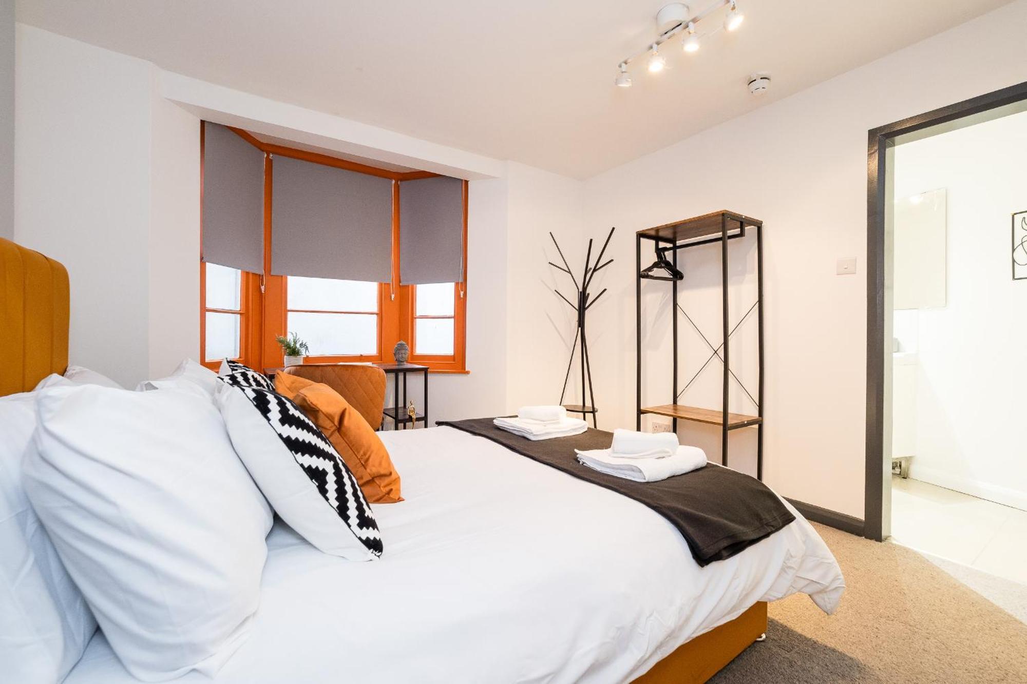 Spacious 6 Ensuite Bedroom House In Central Лондон Экстерьер фото